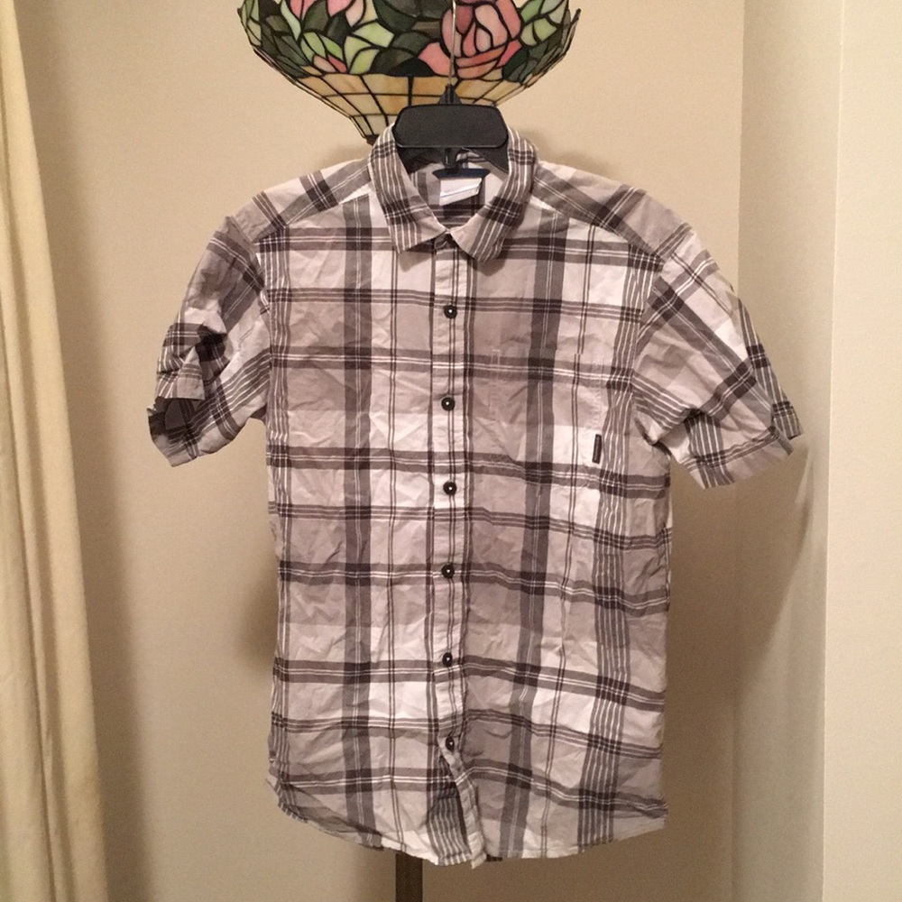Columbia sportswear button up shirt.